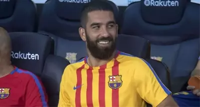 Bu Sezon Barcelona'da Forma Şansı Bulamayan Arda Turan'ın Keyfi Yerinde