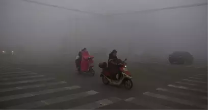 Çin'de Hava Kirliliği Nedeniyle Kırmızı Alarm