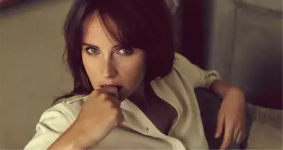 Ünlü Oyuncu Felicity Jones'in Çıplak Sahneleri +18 Sitede Yayınlandı