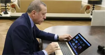 Cumhurbaşkanı Erdoğan 'Yılın Fotoğrafları' Oylamasına Katıldı