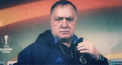 Fenerbahçe Teknik Direktörü Dick Advocaat, 5 Futbolcuyu Maç Kadrosuna Almadı