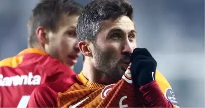 Galatasaray, Sabri Sarıoğlu'nun Yerine Zoran Tosic'i Düşünüyor