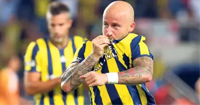 Atiker Konyaspor, Miroslav Stoch'un Menajeri İle Görüşüyor