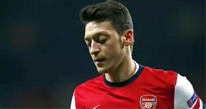 Arsenal'lı Mesut Özil, Ligde Yılın 11'ine Giremedi