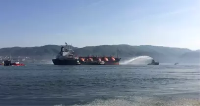 Faciadan Dönüldü! İzmit Körfezi'nde LPG Yüklü Tanker Alev Alev Yandı