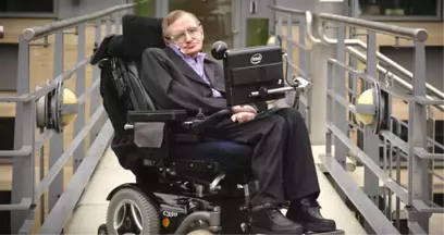 Stephen Hawking İnsanlığı Uyardı: Dünya'yı 100 Yıl İçerisinde Terk Etmeliyiz