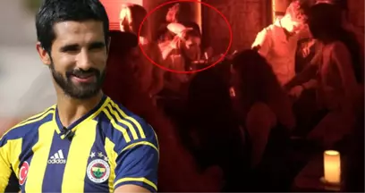 Fener'in Yıldızı Alper Potuk, Önder Turacı'nın Boşadığı Eşiyle Yakalandı