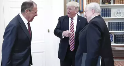 Trump'ın Lavrov'a Görevden Aldığı Comey İçin 