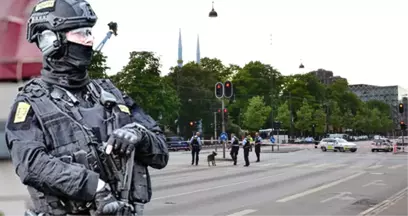 Kopenhag'da Polisler Üzerlerine Silahla Yürüyen Şüpheliyi Başından Vurdu