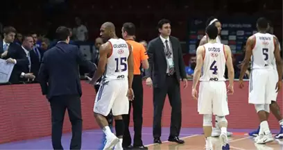 TBF, Sahadan Çekilen Anadolu Efes'e 3 Maç Puan Silme Cezası Verdi