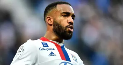 Arsenal, Lyon'lu Lacazette İçin 50 Milyon Euro'ya Anlaştı