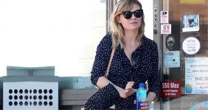 Kristen Dunst, Rüzgarın Azizliğine Uğrayınca İç Çamaşırı Gözüktü