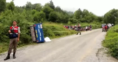 Tercih Yapmaya Giderken Bindikleri Patpat Devrildi: 1 Ölü, 5 Yaralı