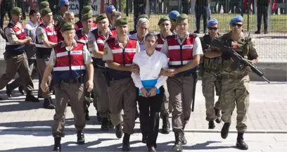 Akıncı Üssü Davasında Arbede! Pet Şişeler Havada Uçtu