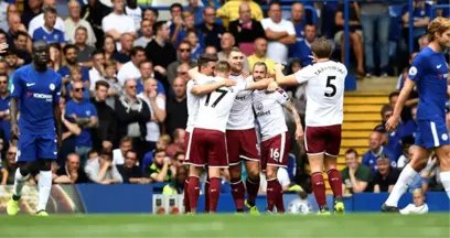 Son Şampiyon Chelsea, Sezonun İlk Maçında Evinde Burnley'e 3-2 Yenildi