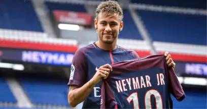 PSG'nin Transferi Neymar, Yıllık 57 Milyon Euro ile Dünyanın En Çok Kazanan Futbolcusu