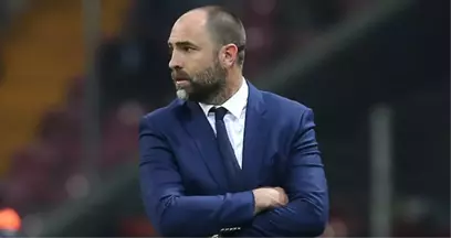 Maç Öncesi Sarı-Kırmızılı Taraftar Igor Tudor'u Protesto Etti