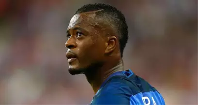 Fransız Basını: Patrice Evra Galatasaray'a Yakın