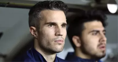 Mehmet Demirkol: Robin van Persie Tesislerde Sigara İçiyorsa Hemen Kovun