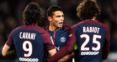 PSG Kaptanı Thiago Silva, Kampa Geç Katılan Cavani'ye Ateş Püskürdü