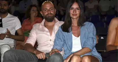 Yasemin Özilhan ve Eşi İzzet Özilhan Domuz Gribine Yakalandı