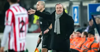 Hollandalı Teknik Direktör Dick Advocaat, Transfer Edilen Oyuncuyu Tanımadı