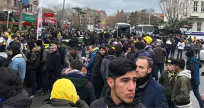 İstanbul'da Beşiktaş - Fenerbahçe Derbisi Heyecanı Başladı