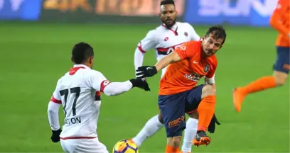 Medipol Başakşehir, Evinde Konuk Ettiği Gençlerbirliği İle 1-1 Berabere Kaldı