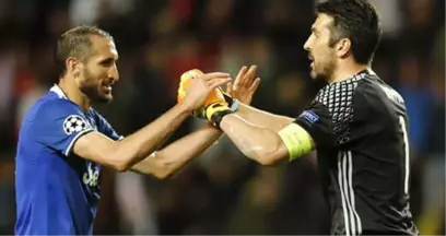 İtalya Milli Takımı, Buffon'la Chiellini'yi Takıma Geri Çağırdı