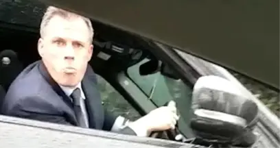 Taraftara Tüküren Jamie Carragher, Televizyon Kanalından Kovuldu