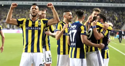 Fenerbahçe, Evinde Konuk Ettiği Antalyaspor'u 4-1 Yendi