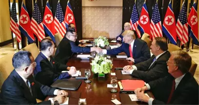 Trump ile Kim Tarihi Zirvede Buluştu, İlk Sözler 