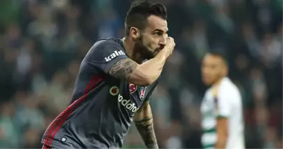 Beşiktaş'ta Performansı Tartışılan Negredo: Herkesi Susturacağım