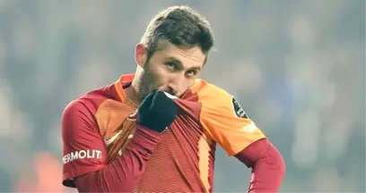 Göztepe'yle Yollarını Ayıran Sabri Sarıoğlu, Galatasaray'a Dönüyor