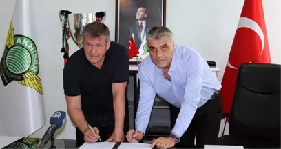 Akhisarspor'da Safet Susic Dönemi Resmen Başladı