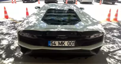 AK Parti Sakarya Milletvekili Kenan Sofuoğlu Meclis'e Lamborghini ile Geldi