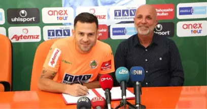 Alanyaspor, Eski Beşiktaşlı Bobo'yla Anlaştı