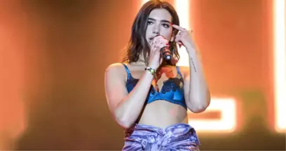 Antalya'ya Konser Vermeye Gelen Dua Lipa, 100 Adet Havlu İstedi