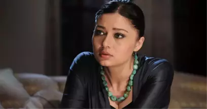 Nurgül Yeşilçay'ın Gelinlik Mağazasına Haciz Geldi