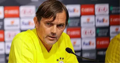 İspanyol Basını, Phillip Cocu'nun Alternatifinin Roberto Carlos Olduğunu Yazdı