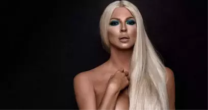 Eski Beşiktaşlı Tosic'in Eşi Jelena Karleusa, Futbol Oynadığı Anlar İle Büyük Beğeni Topladı