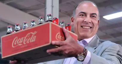 Coca-Cola'da Muhtar Kent, Bayrağı James Quincey'e Devrediyor