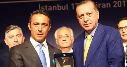 Cumhurbaşkanı Başdanışmanı: FETÖ'nün Fenerbahçe'ye Yapamadığı, Bu Beceriksiz Yönetimle Gerçekleşiyor