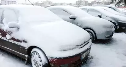 Silivri Beyaza Büründü! İlçede Kar Kalınlığı 10 Santimetreye Ulaştı