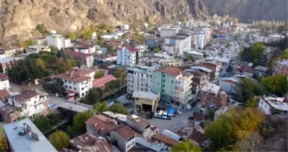 Yapımı Devam Eden Yusufeli Barajı Nedeniyle Sular Altında Kalacak Olan Yusufeli İlçesi 7. Kez Taşınacak