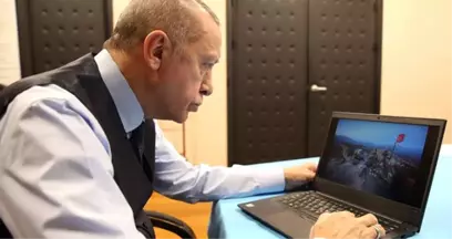 Cumhurbaşkanı Erdoğan, Yılın Fotoğrafı Oylamasına Katıldı