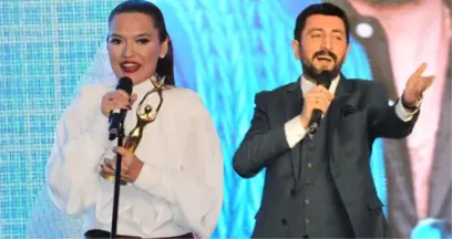 Demet Akalın Bağış Gecesinde Müslüm Gürses'in Gömleğine 10 Bin TL, Ferman Toprak ise Yüzüğüne 23 Bin TL Ödedi