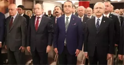 Mehmet Akif Hamzaçebi, CHP Genel Sekreterliği Görevinden İstifa Etti