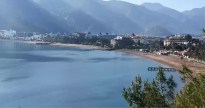 Marmaris'te Deniz 5 Metre Çekilince Akıllara 