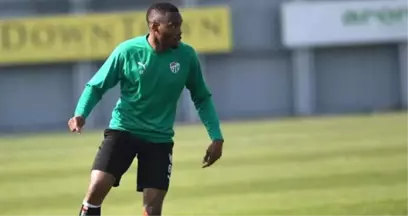 Bursaspor'da Sakatlığı Geçen Diafro Sakho Takımla Çalıştı